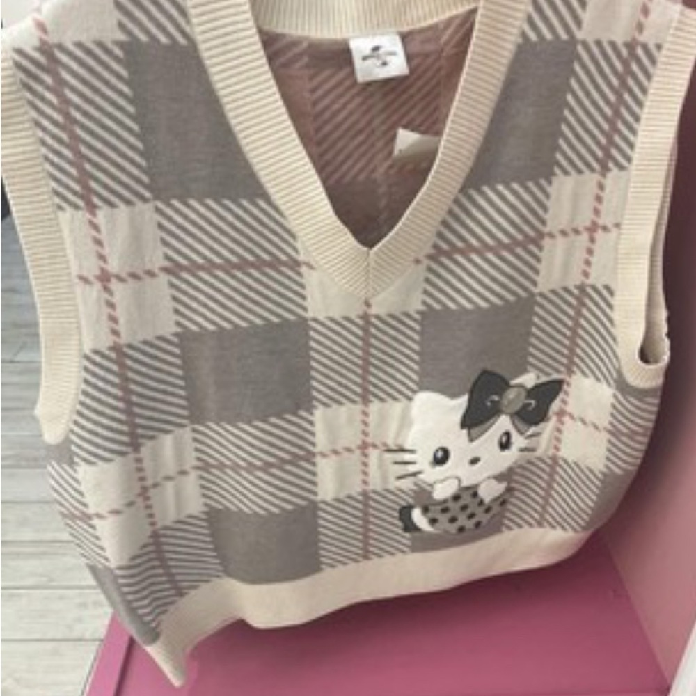 NWT Hello Kitty USJ Limited Knit Vest One Size Universal Studios Japan Exclusive